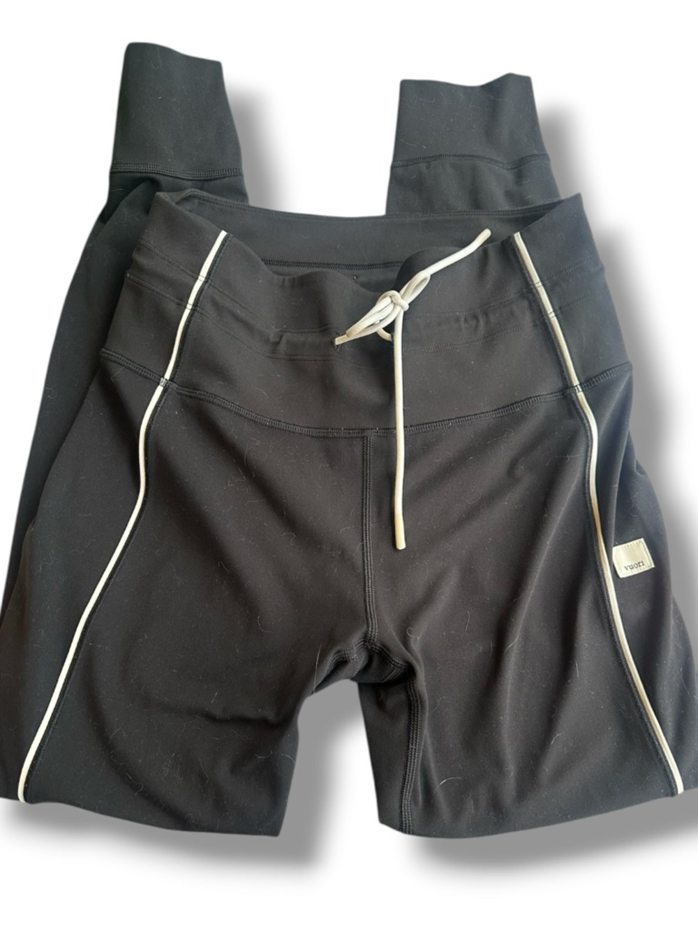 Vuori Daily Piped Legging in Black size Small - Picture 5 of 8